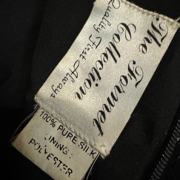 Pure silk, beaded formal gown - Picture 5 of 5